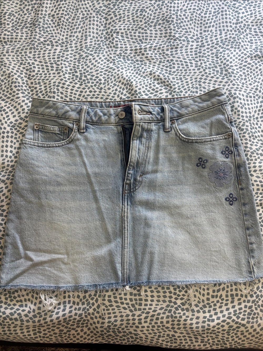 Lucky Brand Light Wash Denim Mini Skirt with Subtle Embroidery never worn